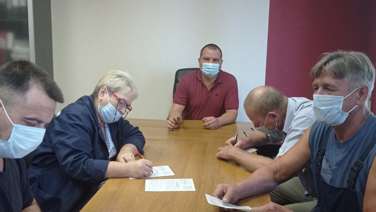 Про хворобу та щеплення розповідають лікарі